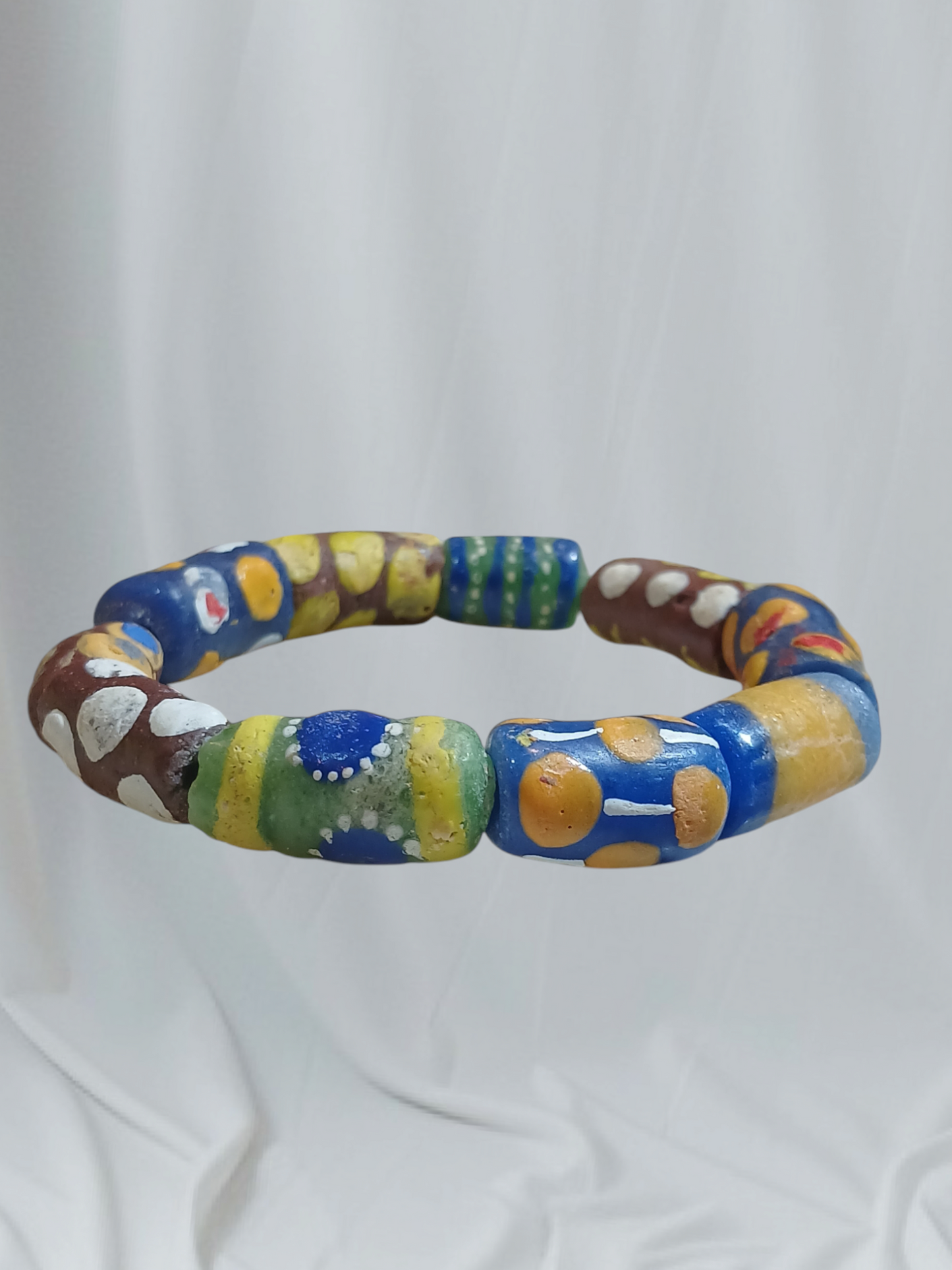 Glass bead bracelet